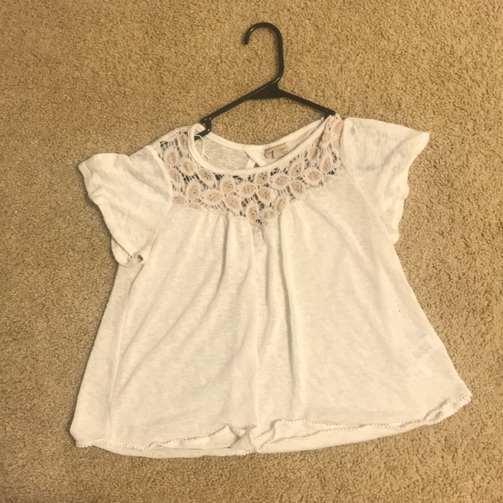 Cute lacy crop top